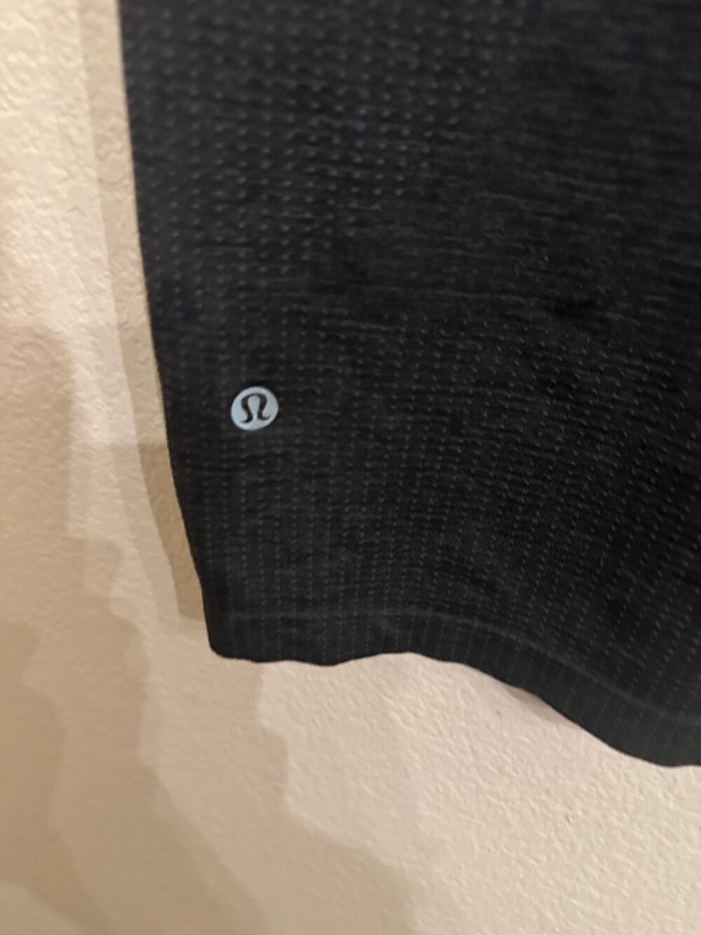 Lululemon EUC Metal Vent Tech Shirt - Dark Charcoal - Picture 5 of 6